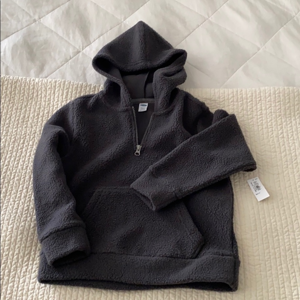 NWT Old Navy Boys Fleece Gray Pullover Sweatshirt